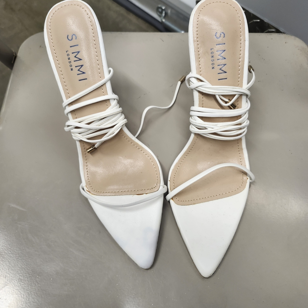 ViVI Elegant White Strappy Heels